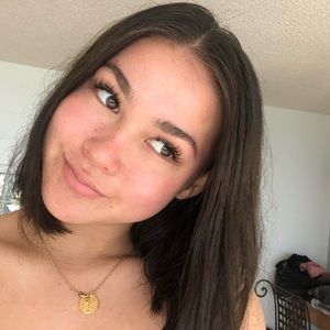 Meet your Posher, Natalie